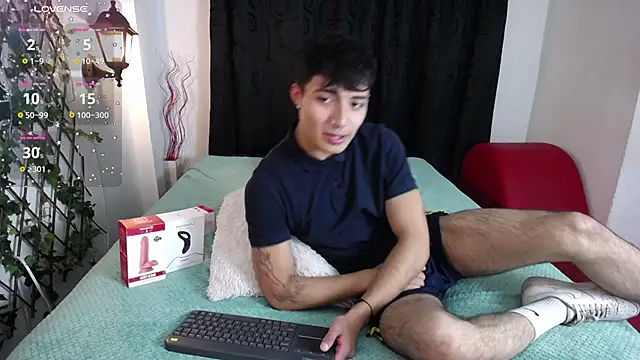 Snapshot of dylan_fun18 chatting on January 4, 6:09 pm dylan fun18 online show from January 4, 6:09 pm