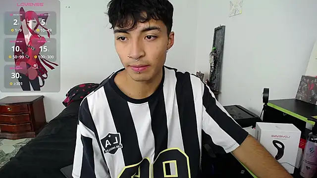 Snapshot of dylan_fun18 chatting on February 17, 3:09 pm dylan fun18 online show from February 17, 3:09 pm