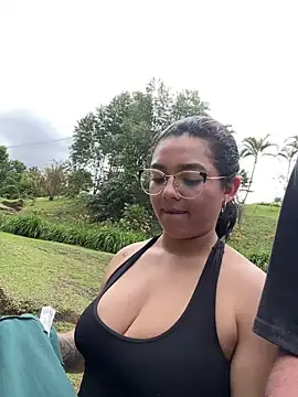 camianddanna online show from February 12, 3:49 pm