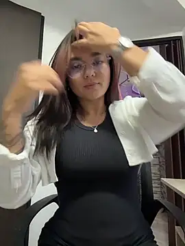 camianddanna online show from October 7, 10:40 pm