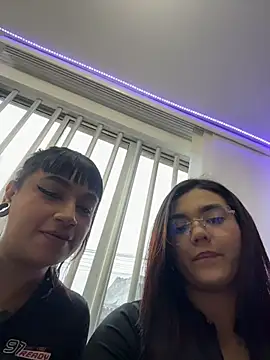 camianddanna online show from November 28, 7:27 pm