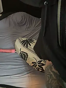 LuggiJack online show from March 8, 2:08 pm