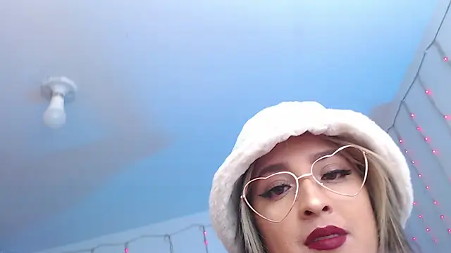 sapphire lilac online show from March 10, 1:34 am