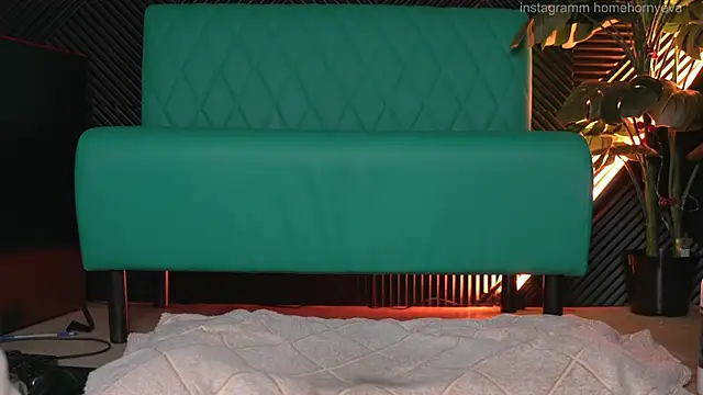 Snapshot of home_horny_eva chatting on February 16, 3:16 pm home horny eva online show from February 16, 3:16 pm