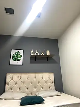 Soe Lara online show from September 15, 11:10 am