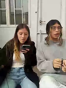 BRIAR AND BLAIR online show from January 10, 1:52 pm