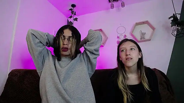 BRIAR AND BLAIR online show from February 11, 2:13 pm