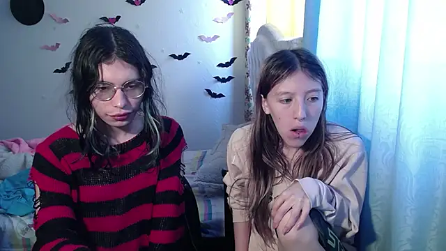 BRIAR AND BLAIR online show from September 20, 3:57 pm