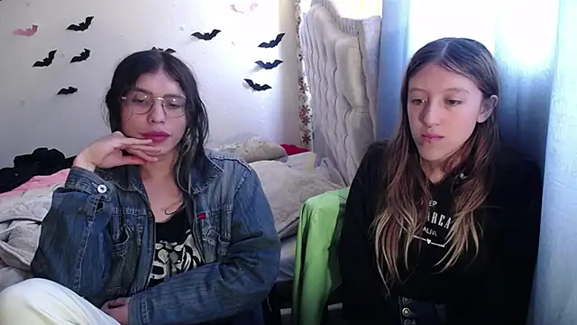 BRIAR AND BLAIR online show from October 10, 4:28 pm