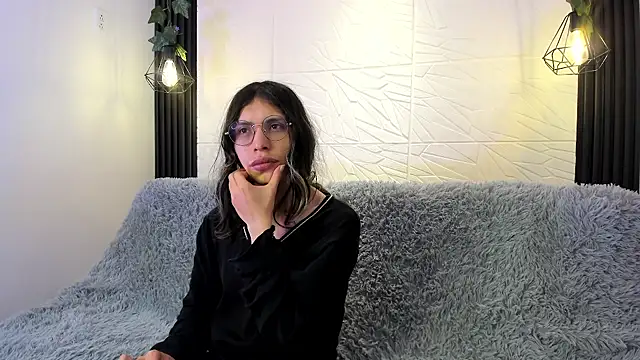 BRIAR AND BLAIR online show from October 29, 1:24 pm