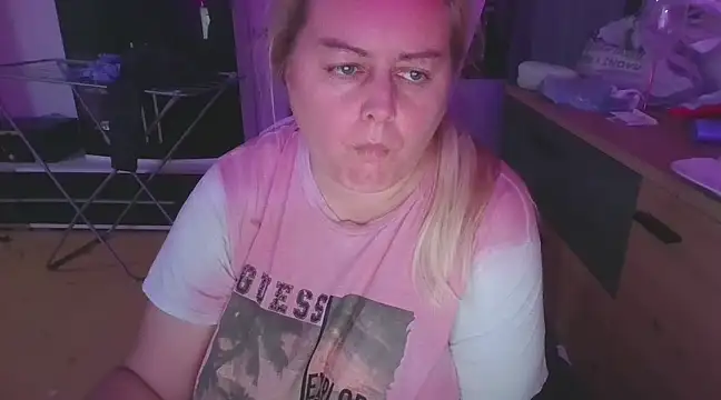 Meliss Official9 online show from March 7, 6:11 pm