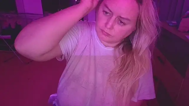 Meliss Official9 online show from March 12, 8:10 pm