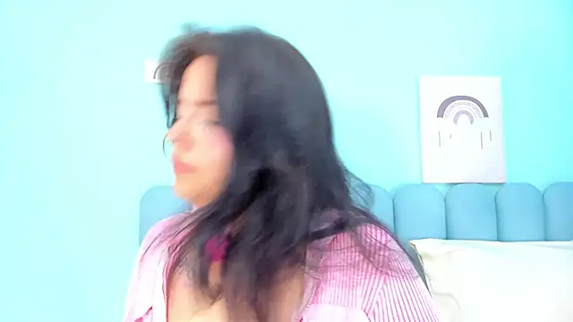 curvy rousi online show from February 5, 2:26 pm