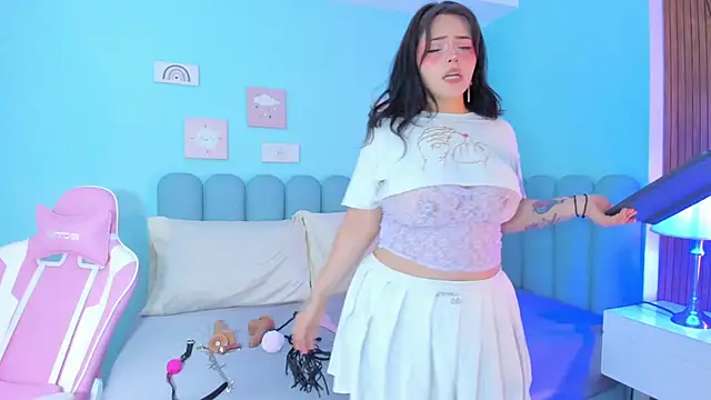 curvy rousi online show from February 8, 11:22 am