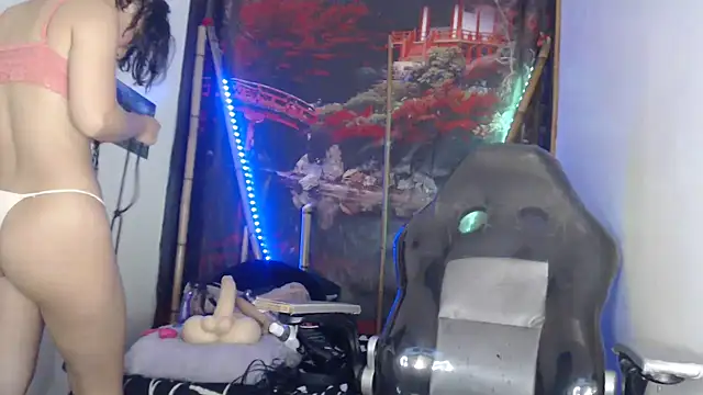 Snapshot of dark_doll5 chatting on December 8, 5:01 pm dark doll5 online show from December 8, 5:01 pm