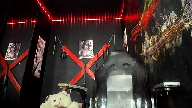 Snapshot of dark_doll5 chatting on October 2, 5:14 am dark doll5 online show from October 2, 5:14 am