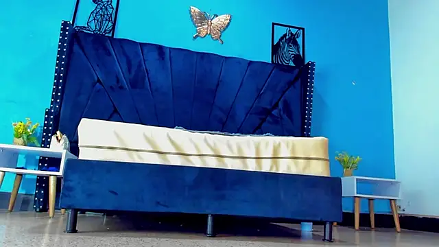 MAISE HILL1 online show from December 31, 1:08 pm