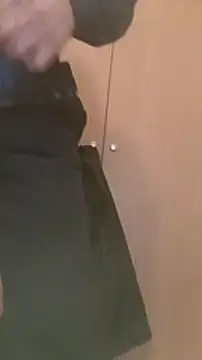 jonyfree1978 online show from December 15, 1:54 pm