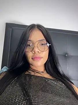 adara scot online show from December 1, 2:05 am