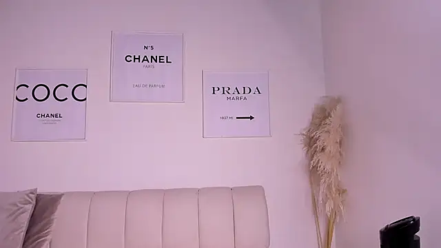 april higgins online show from February 28, 11:14 am