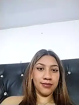 Snapshot of nina_carther chatting on January 19, 1:10 am nina carther online show from January 19, 1:10 am