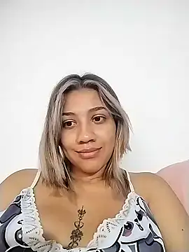 Snapshot of nina_carther chatting on February 5, 1:11 pm nina carther online show from February 5, 1:11 pm