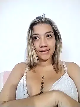 Snapshot of nina_carther chatting on February 20, 12:15 pm nina carther online show from February 20, 12:15 pm