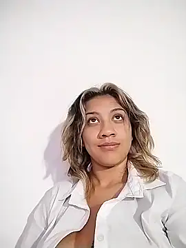 Snapshot of nina_carther chatting on February 28, 11:23 pm nina carther online show from February 28, 11:23 pm