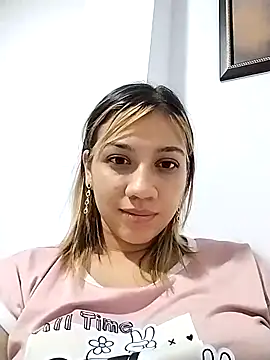 Snapshot of nina_carther chatting on March 19, 12:59 am nina carther online show from March 19, 12:59 am