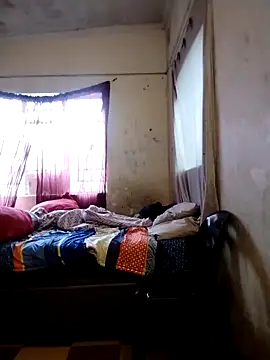 Snapshot of Polygamist chatting on February 4, 5:10 am Polygamist online show from February 4, 5:10 am