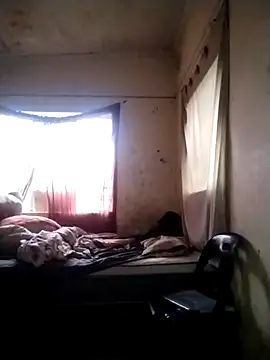 Snapshot of Polygamist chatting on February 12, 4:33 am Polygamist online show from February 12, 4:33 am