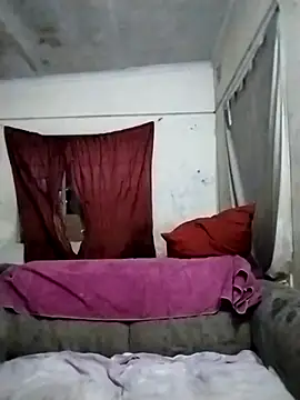 Snapshot of Polygamist chatting on September 12, 12:33 am Polygamist online show from September 12, 12:33 am