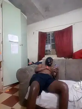 Snapshot of Polygamist chatting on September 22, 12:12 am Polygamist online show from September 22, 12:12 am