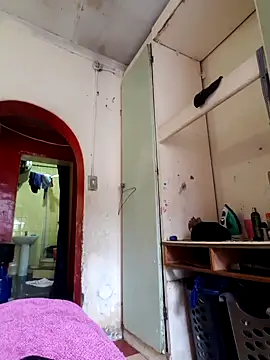 Snapshot of Polygamist chatting on October 31, 6:25 am Polygamist online show from October 31, 6:25 am