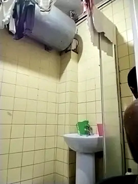 Snapshot of Polygamist chatting on November 18, 5:56 am Polygamist online show from November 18, 5:56 am