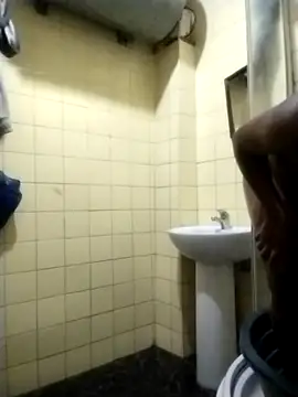 Snapshot of Polygamist chatting on November 22, 6:29 pm Polygamist online show from November 22, 6:29 pm