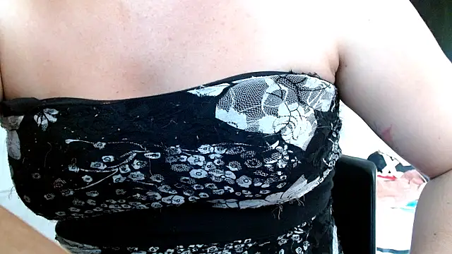 smithdara online show from September 16, 8:21 pm