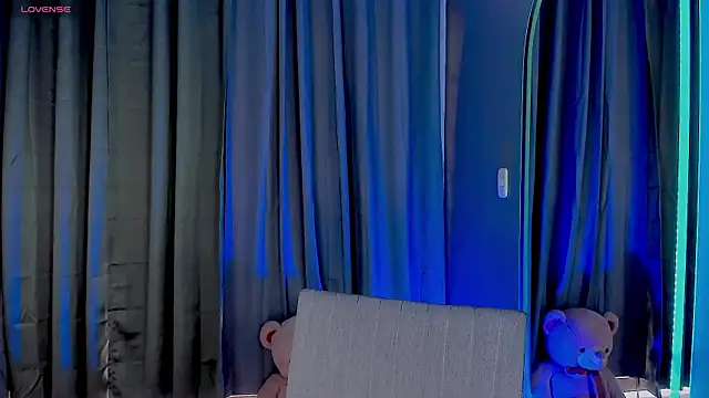 Snapshot of gatitavenecis chatting on December 28, 4:30 pm gatitavenecis online show from December 28, 4:30 pm