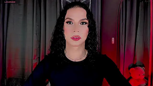 Snapshot of gatitavenecis chatting on January 3, 8:32 am gatitavenecis online show from January 3, 8:32 am