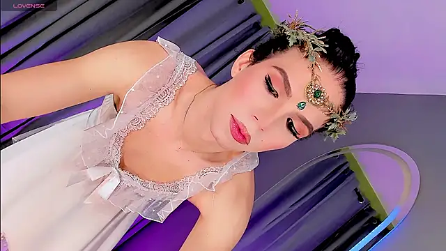 Snapshot of gatitavenecis chatting on January 27, 12:22 am gatitavenecis online show from January 27, 12:22 am