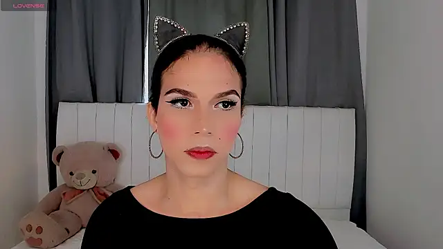 Snapshot of gatitavenecis chatting on September 24, 5:05 pm gatitavenecis online show from September 24, 5:05 pm