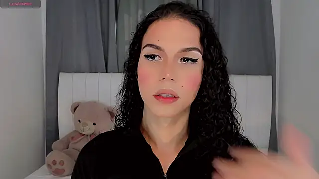 Snapshot of gatitavenecis chatting on October 2, 2:02 pm gatitavenecis online show from October 2, 2:02 pm