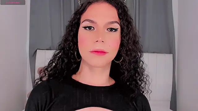 Snapshot of gatitavenecis chatting on October 7, 3:20 pm gatitavenecis online show from October 7, 3:20 pm