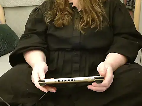 MarthaBriest online show from February 10, 7:04 am