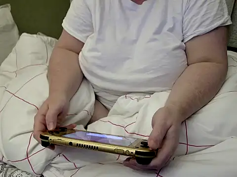 MarthaBriest online show from November 3, 3:52 am