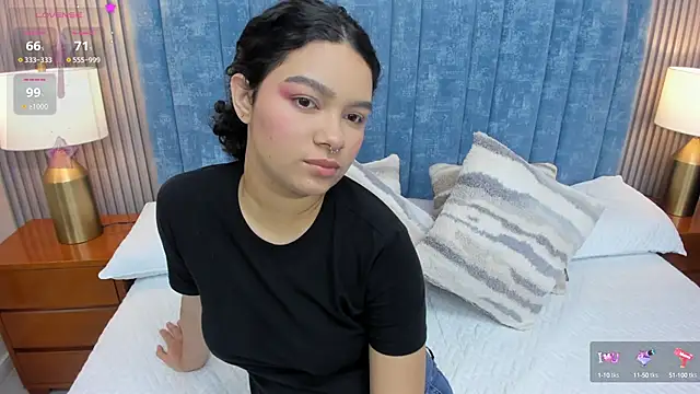 pretty sunlight  online show from November 5, 2:11 am