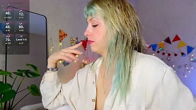 lavenderluxe online show from October 8, 2:47 pm