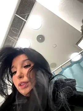 Tisha Busty online show from December 2, 5:48 pm