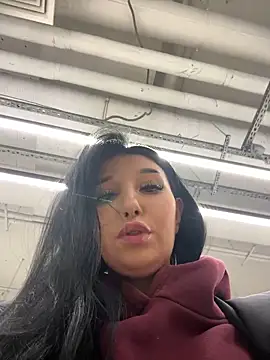 Tisha Busty online show from January 3, 4:48 pm