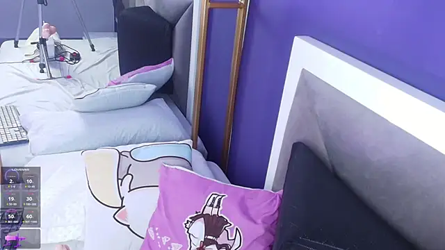 Snapshot of brigiitte_rohan chatting on March 8, 3:17 am brigiitte rohan online show from March 8, 3:17 am